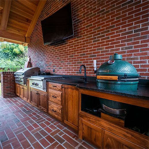 Outdoor Kitchen